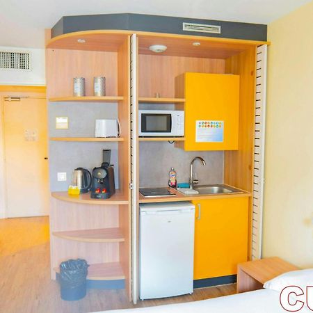 Paris Retreat 5 Minutes From Hoche Metroparking Pantin Exterior foto