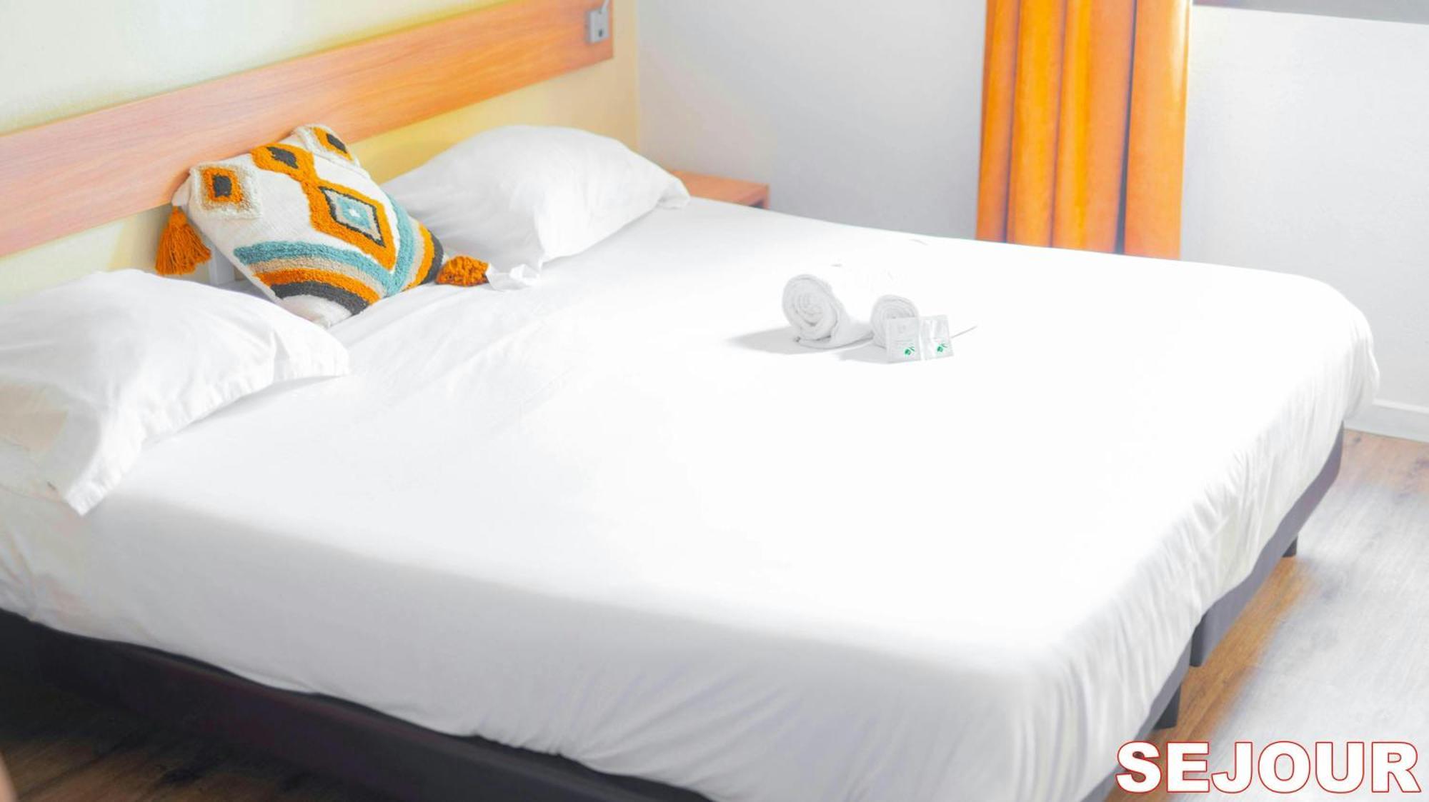 Paris Retreat 5 Minutes From Hoche Metroparking Pantin Exterior foto